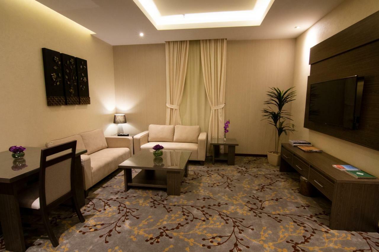 Ayan Hotel 4*
