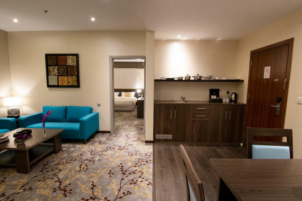 Ayan Furnished Units&suites 4*
