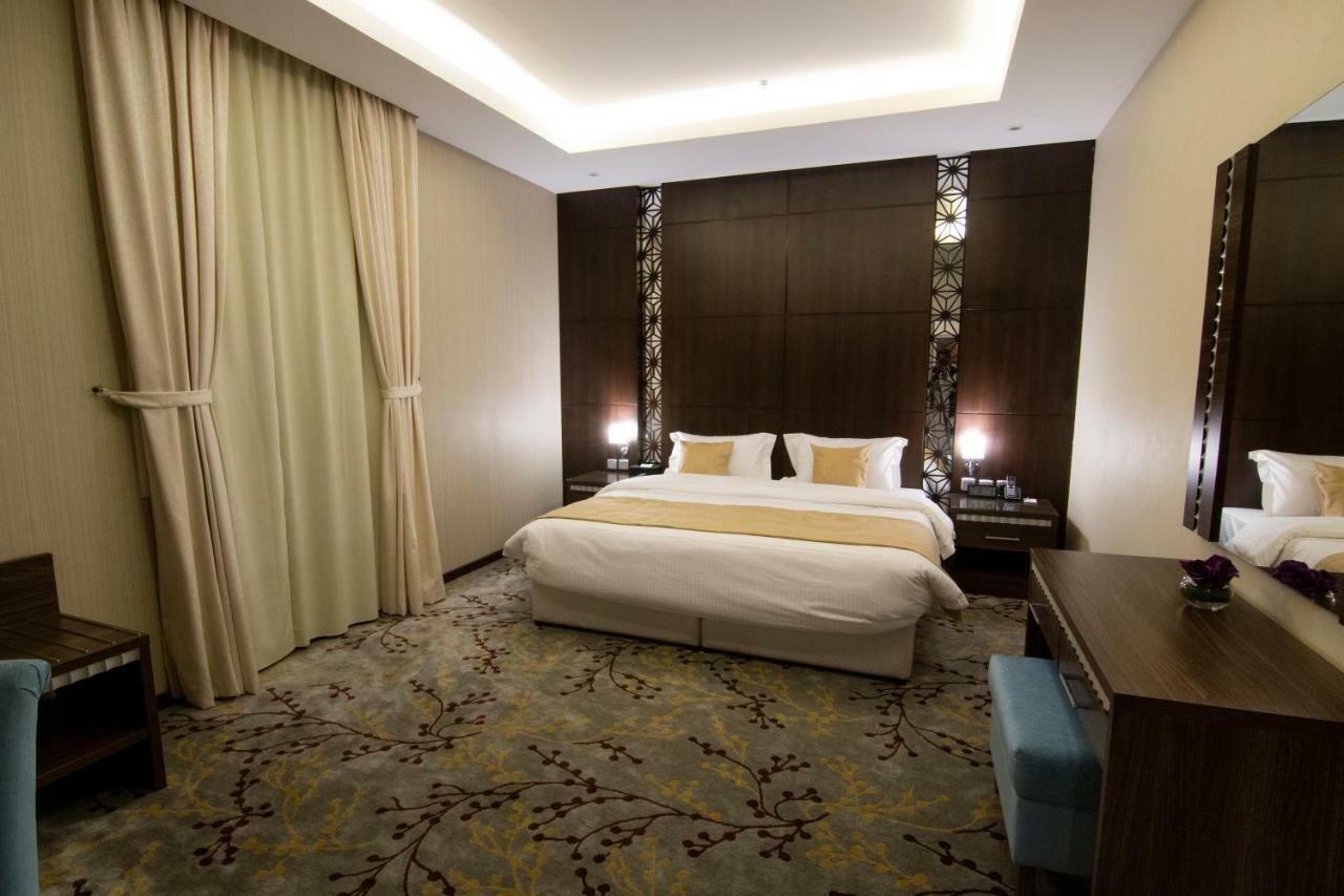 Ayan Riyadh